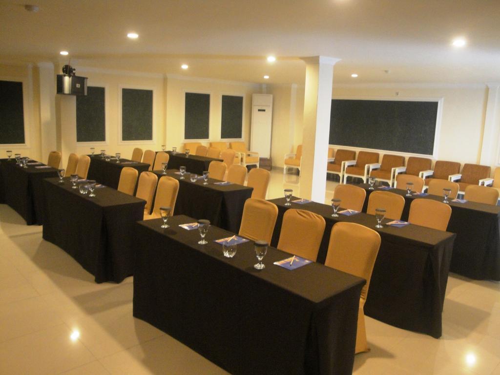 Ramayana Hotel Macáçar Exterior foto